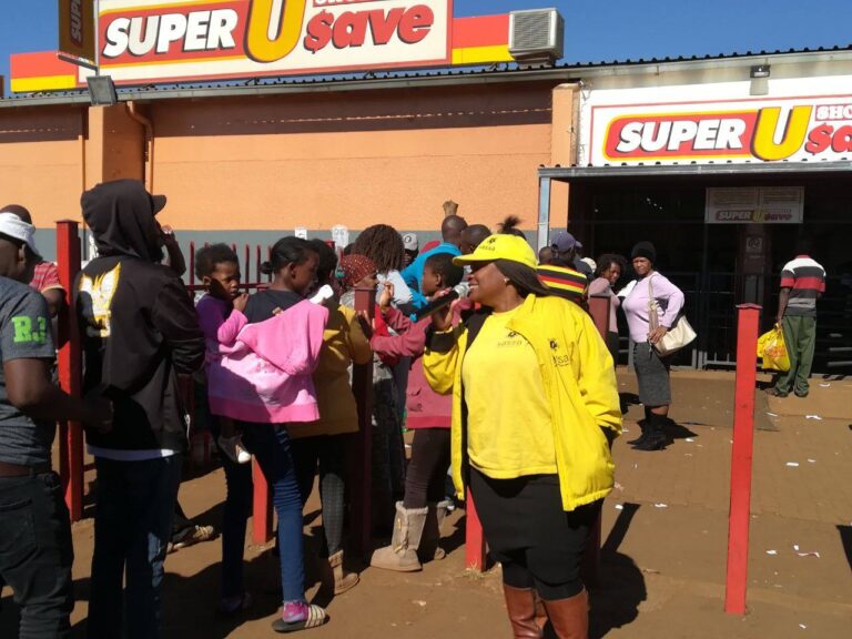 SASSA beneficiaries queueing at USave retail outlet to collect SRD grant payments, Check SASSA R350 June 2025 Status